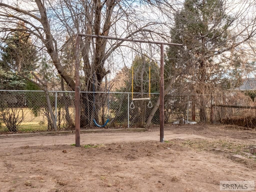 Image 33 of property listing at 263 W 2nd N, Rigby, ID 83442