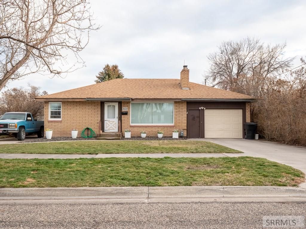 Image 37 of property listing at 263 W 2nd N, Rigby, ID 83442