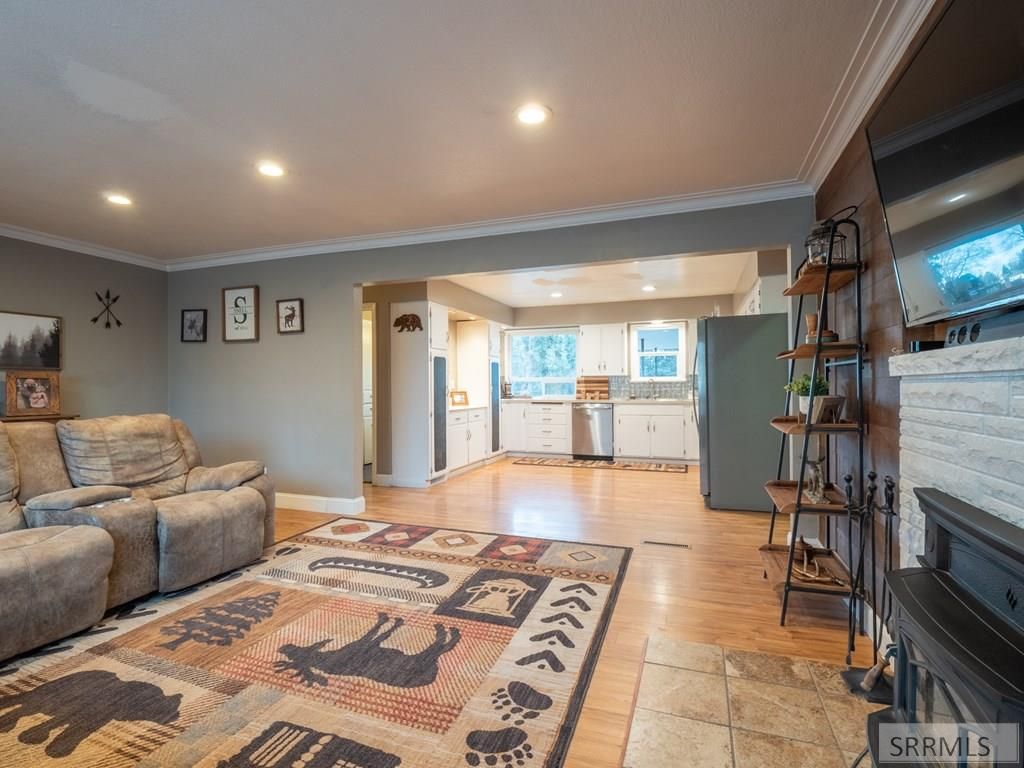 Image 9 of property listing at 263 W 2nd N, Rigby, ID 83442