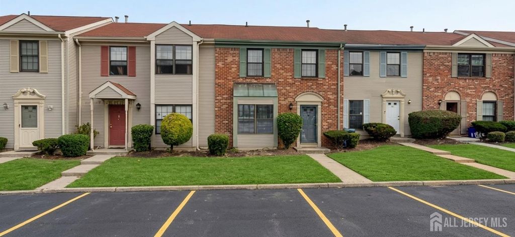 534 Norwich Court, Piscataway, NJ 08854