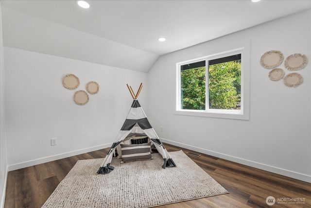 4103 204th Avenue NE, Sammamish, WA 98074