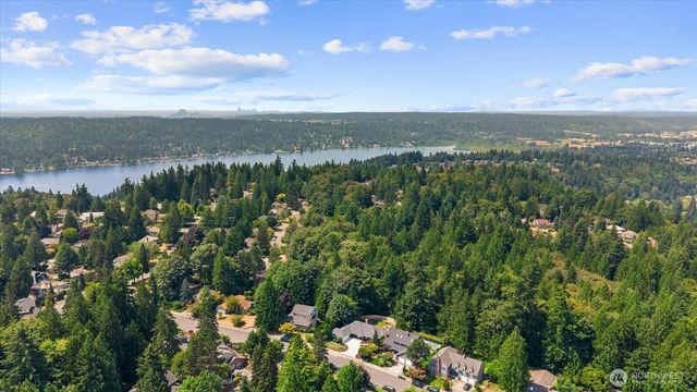 4103 204th Avenue NE, Sammamish, WA 98074