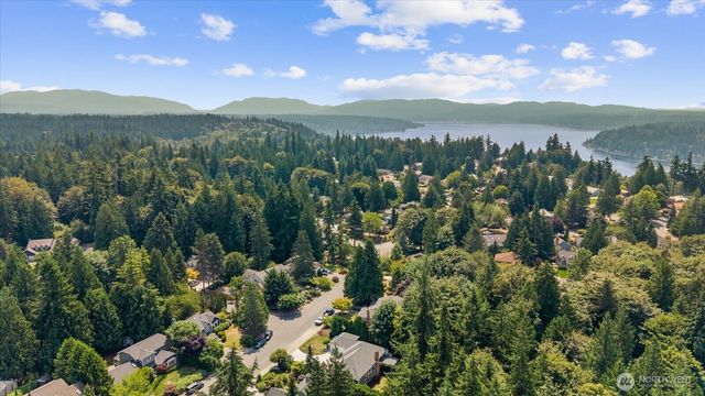 4103 204th Avenue NE, Sammamish, WA 98074