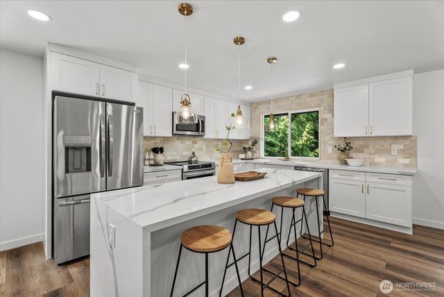 4103 204th Avenue NE, Sammamish, WA 98074