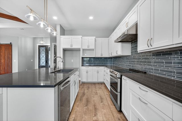 21603 Thomas CV, Lago Vista, TX 78645