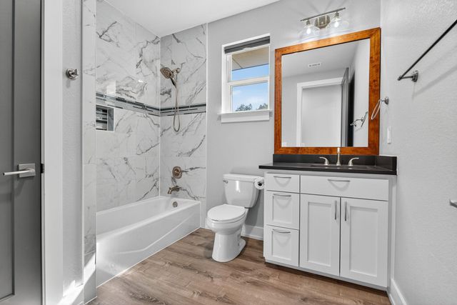 21603 Thomas CV, Lago Vista, TX 78645