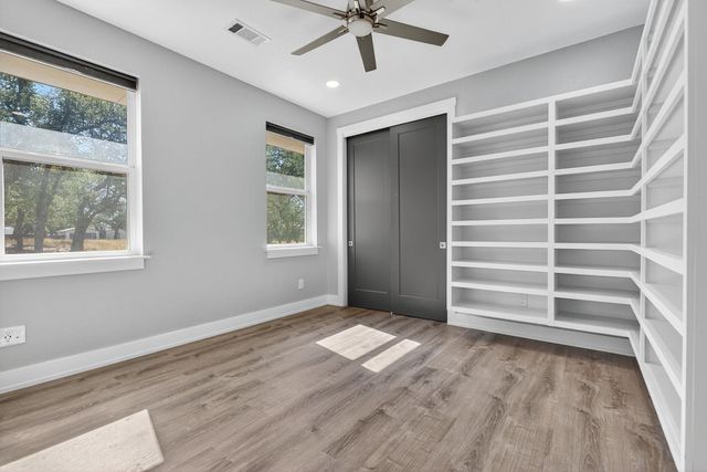 21603 Thomas CV, Lago Vista, TX 78645