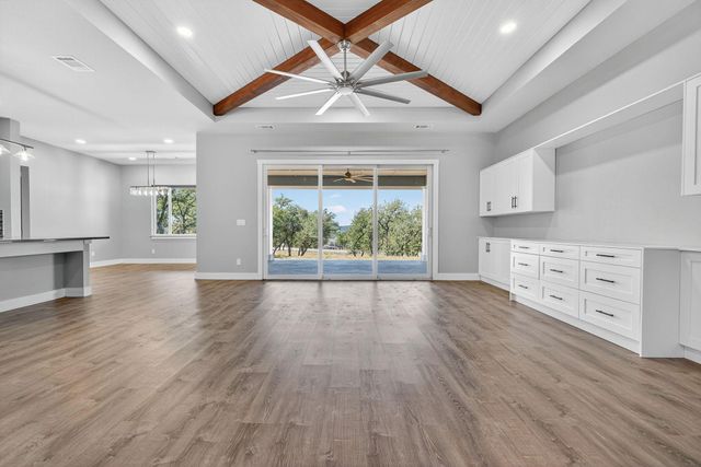 21603 Thomas CV, Lago Vista, TX 78645