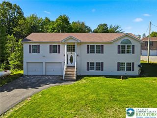 1299 South Glade Drive, Tunkhannock Twp, PA 18334