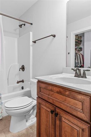 196 Sunny Brook Terrace, Newnan, GA 30265