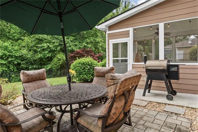 196 Sunny Brook Terrace, Newnan, GA 30265