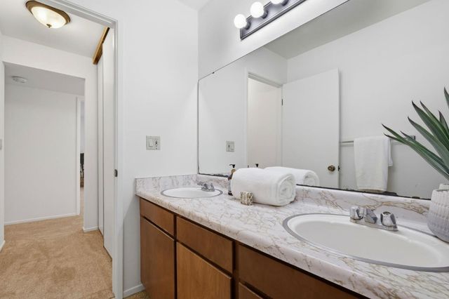 228 Auburn Avenue, Santa Cruz, CA 95060