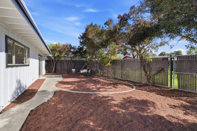 228 Auburn Avenue, Santa Cruz, CA 95060