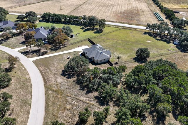 217 Oak Hill DR, Liberty Hill, TX 78642