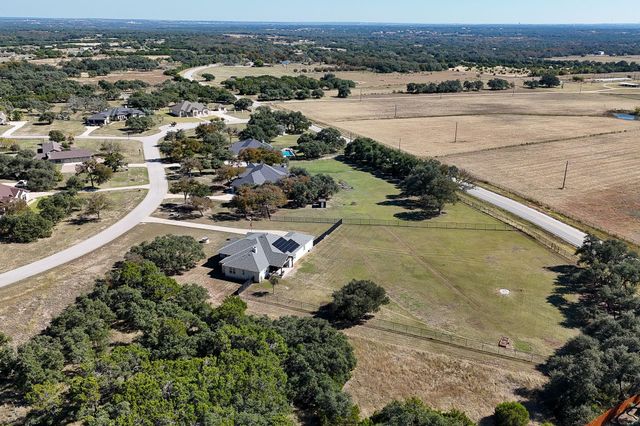 217 Oak Hill DR, Liberty Hill, TX 78642