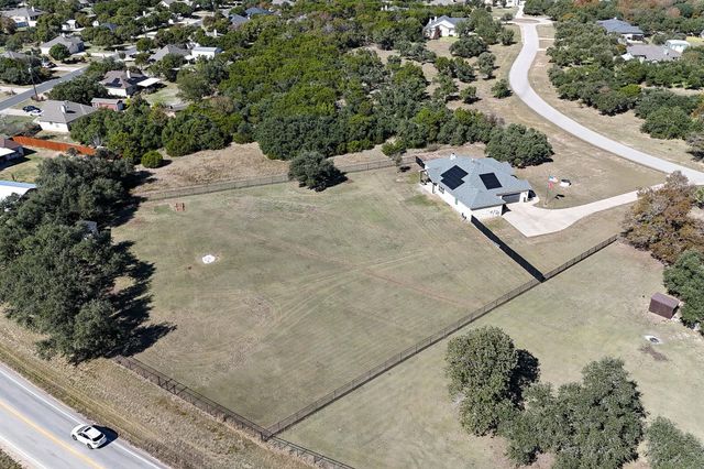 217 Oak Hill DR, Liberty Hill, TX 78642