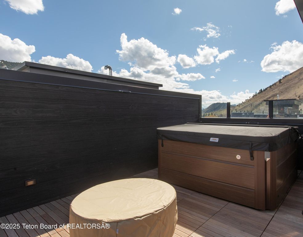 165 N GLENWOOD Street 31, Jackson, WY 83001 photo 44