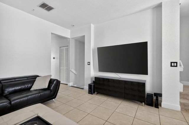 2561 SW 119th Way 1608, Miramar, FL 33025