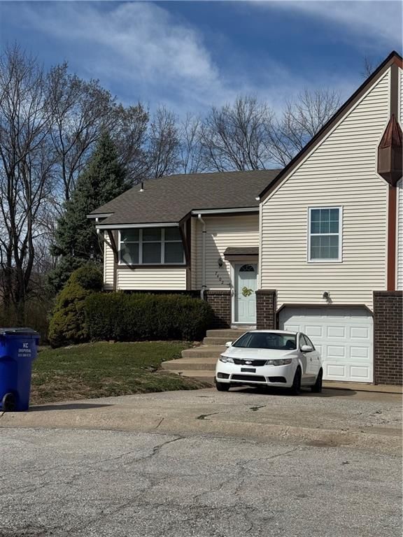 7402 Englewood Lane, Raytown, MO 64133