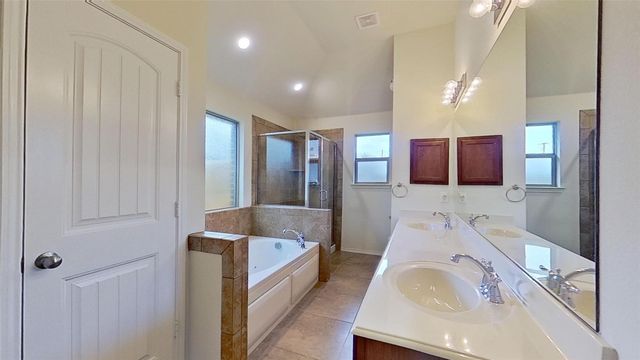 109 N Henrietta Street, Ferris, TX 75125