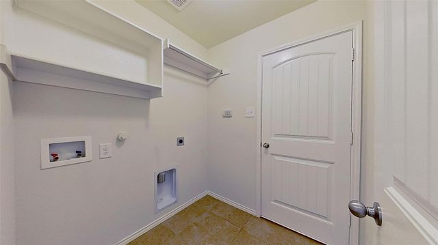 109 N Henrietta Street, Ferris, TX 75125