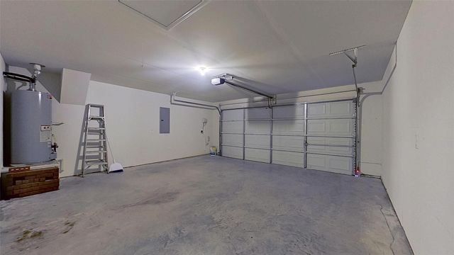 109 N Henrietta Street, Ferris, TX 75125