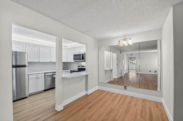 4996 Sable Pine Circle C1, West Palm Beach, FL 33417