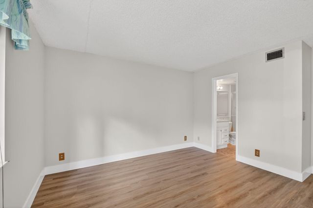 4996 Sable Pine Circle C1, West Palm Beach, FL 33417