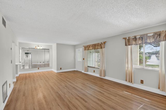 4996 Sable Pine Circle C1, West Palm Beach, FL 33417