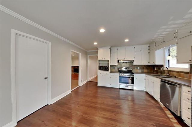 2754 Georgian Terrace, Marietta, GA 30068