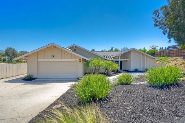 17709 Saint Andrews, Poway, CA 92064