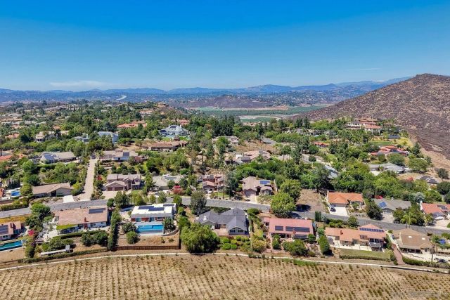 17709 Saint Andrews, Poway, CA 92064