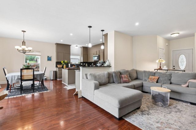 7777 Astra Circle, Reynoldsburg, OH 43068