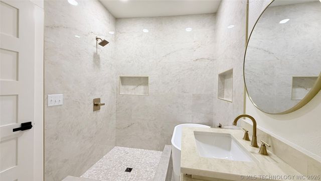 3601 Country Club Drive, Muskogee, OK 74403