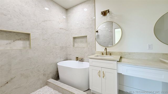 3601 Country Club Drive, Muskogee, OK 74403