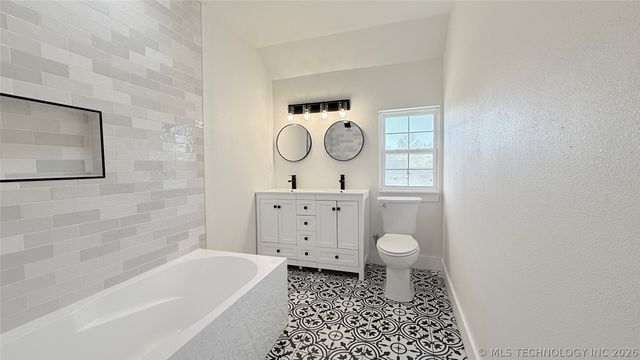 3601 Country Club Drive, Muskogee, OK 74403