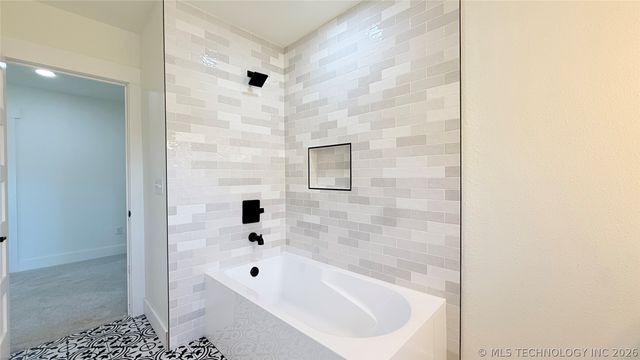 3601 Country Club Drive, Muskogee, OK 74403