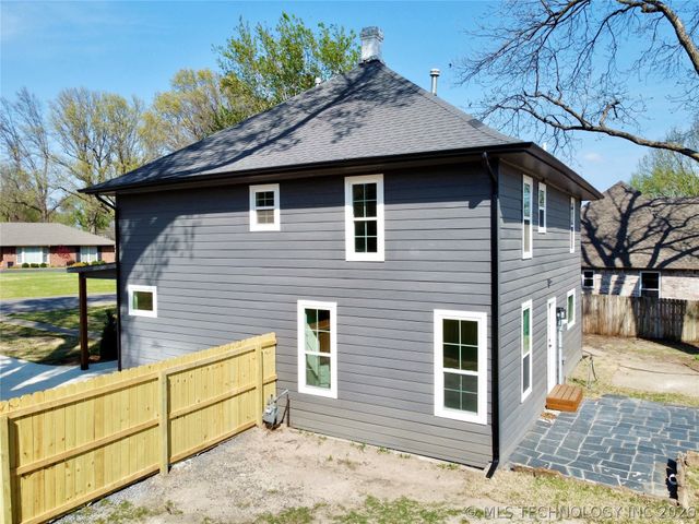 3601 Country Club Drive, Muskogee, OK 74403