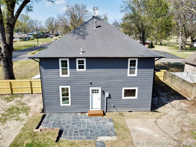 3601 Country Club Drive, Muskogee, OK 74403