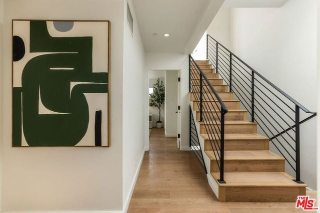 645 N Hayworth Avenue, Los Angeles, CA 90048