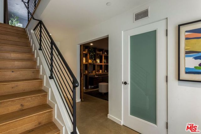 645 N Hayworth Avenue, Los Angeles, CA 90048