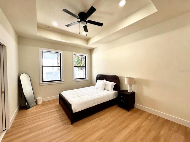 7905 N GREENWOOD AVENUE, Tampa, FL 33604