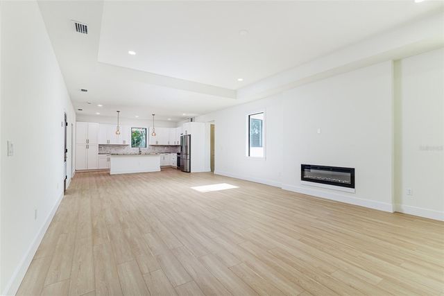 7905 N GREENWOOD AVENUE, Tampa, FL 33604
