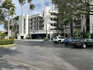 545 SE 12th St 301, Dania Beach, FL 33004
