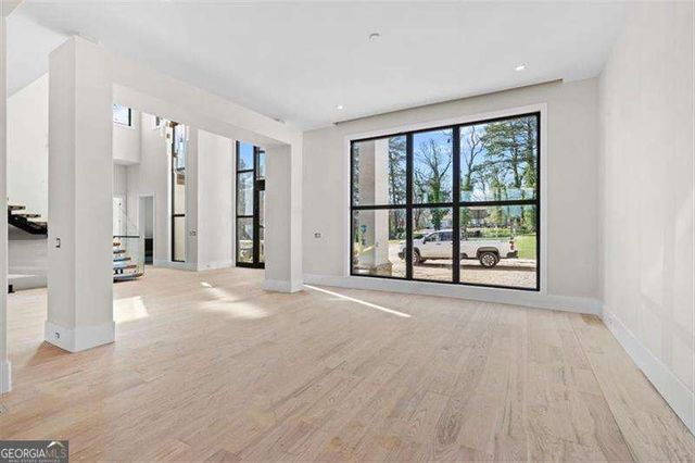 124 Woodlawn Drive NE, Marietta, GA 30067