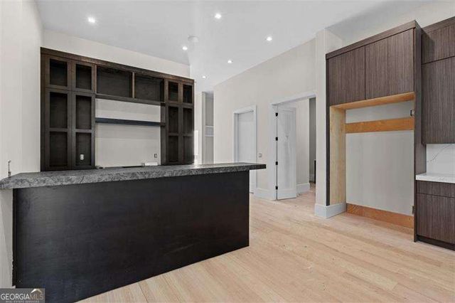 124 Woodlawn Drive NE, Marietta, GA 30067