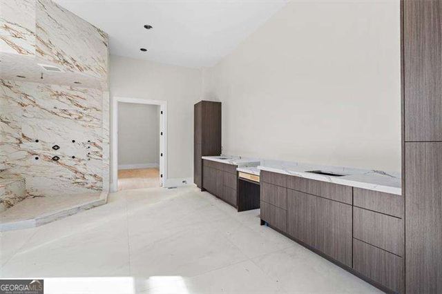 124 Woodlawn Drive NE, Marietta, GA 30067