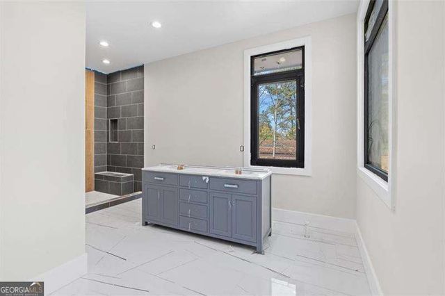 124 Woodlawn Drive NE, Marietta, GA 30067