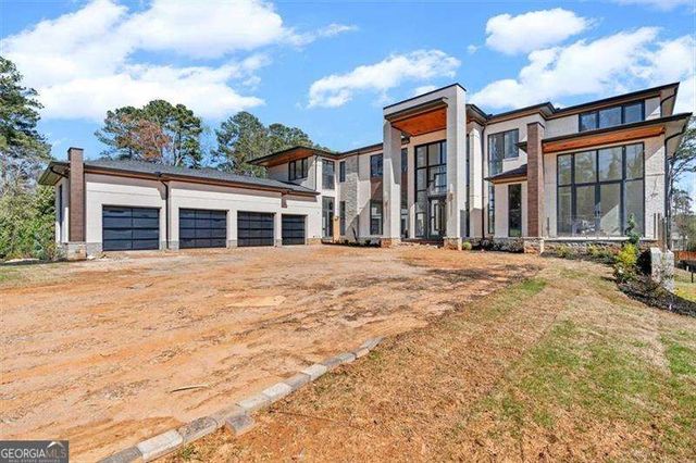 124 Woodlawn Drive NE, Marietta, GA 30067