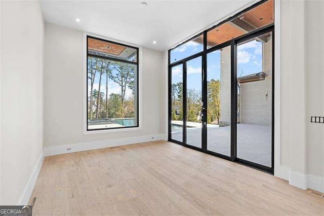 124 Woodlawn Drive NE, Marietta, GA 30067